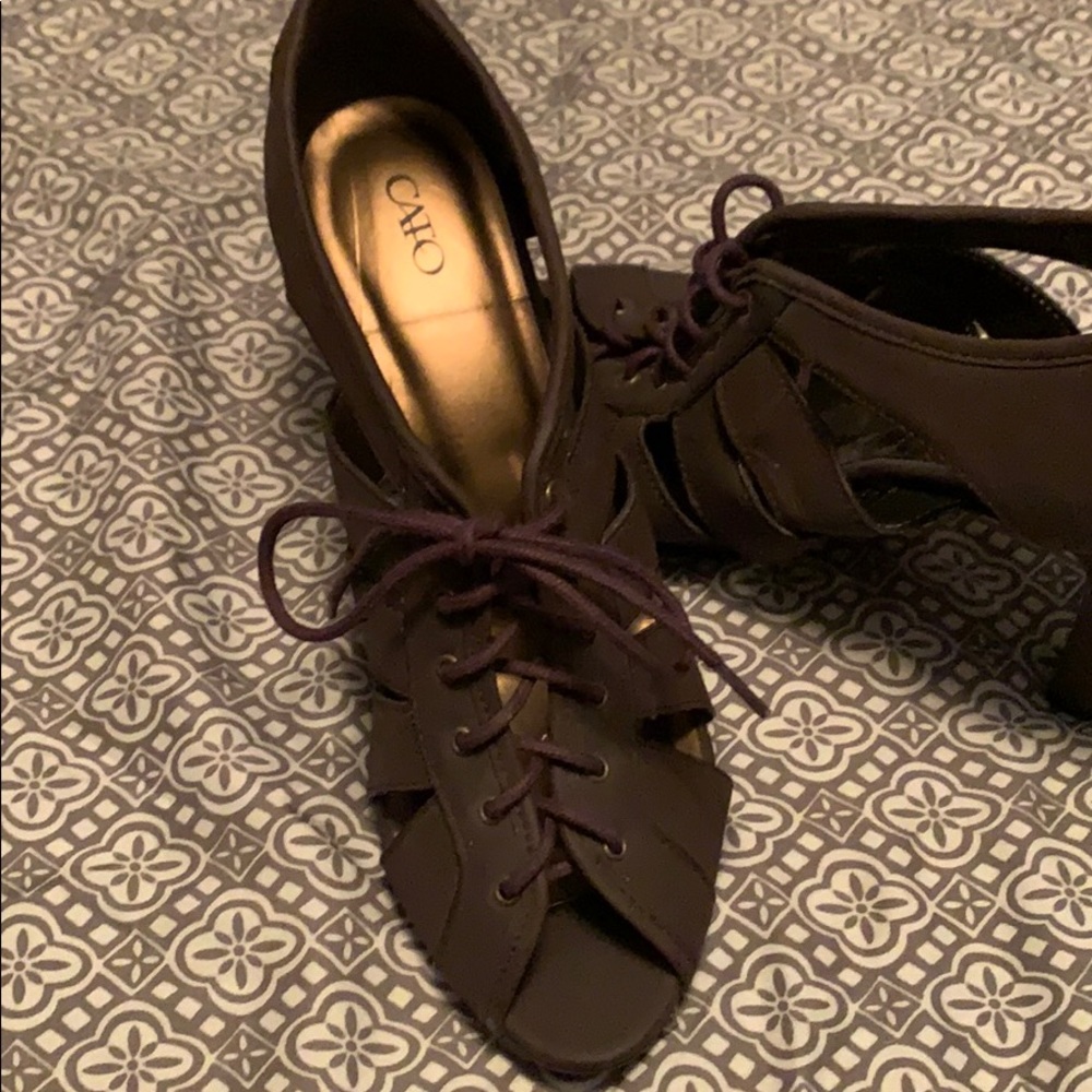 Brown Pumps